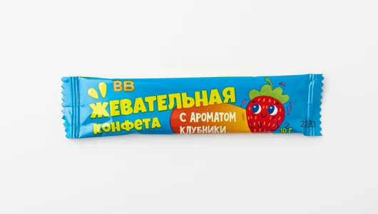 Конфета жевательная с ароматом клубники